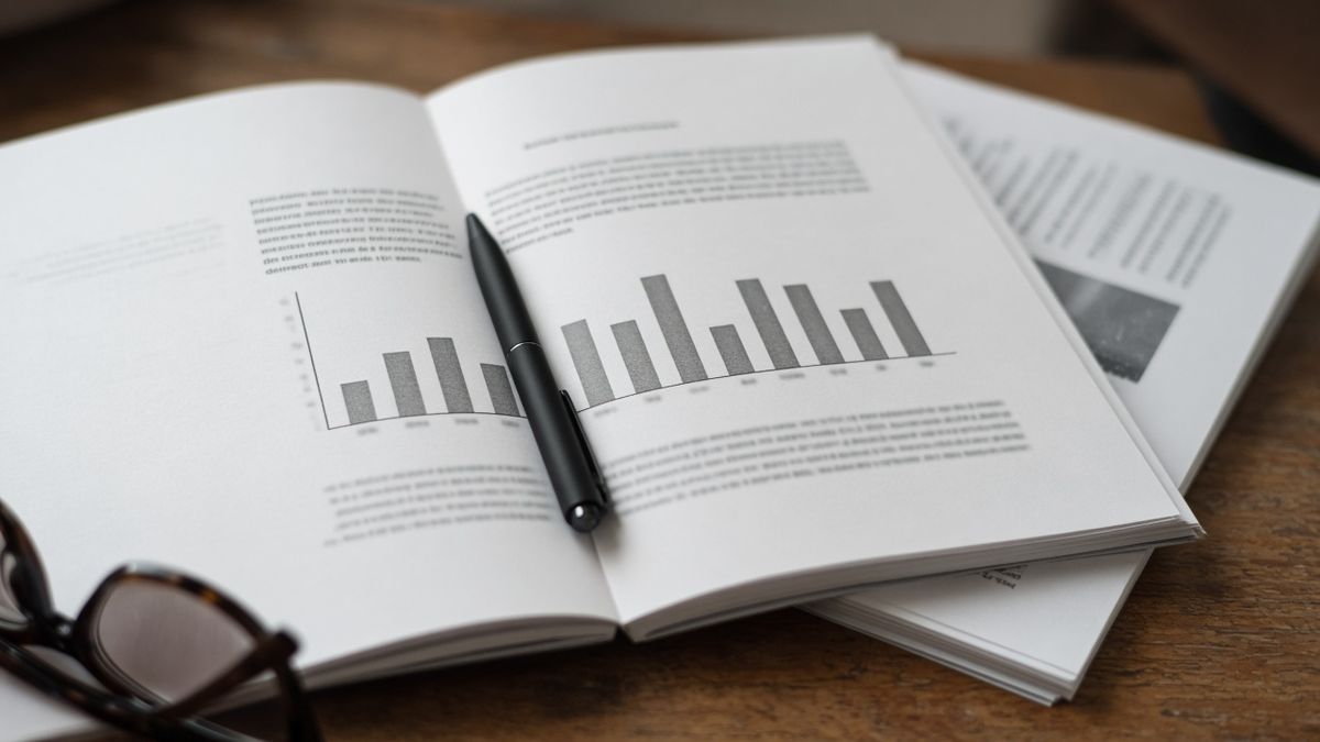 Small-Business AI Surveys Show 89% Use It, Only 18% Run It in Production